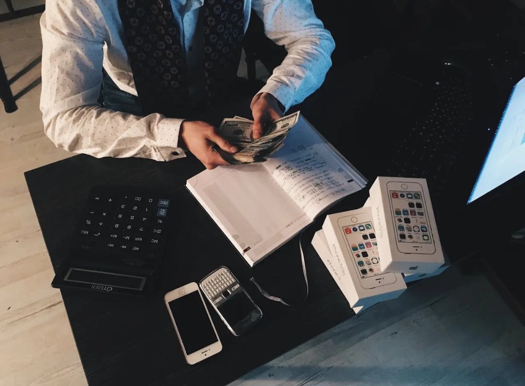 خدمات مالیاتی با کیفیت را با ما تجربه کنید.